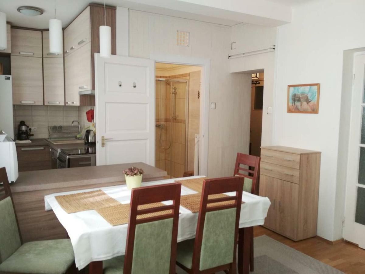 Zsuzsa Apartman Budapesta Exterior foto